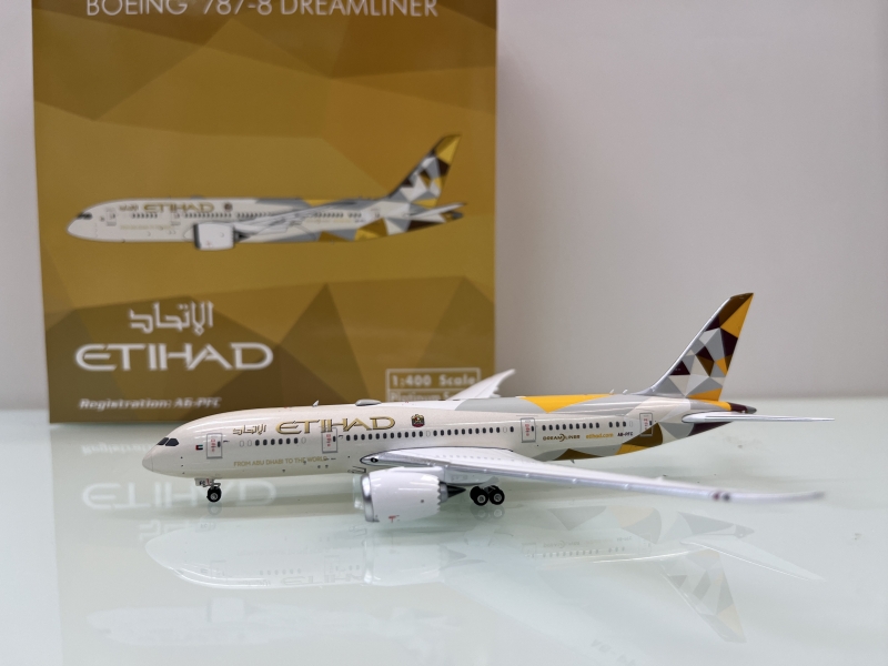 1:400 Etihad Airways B787-8