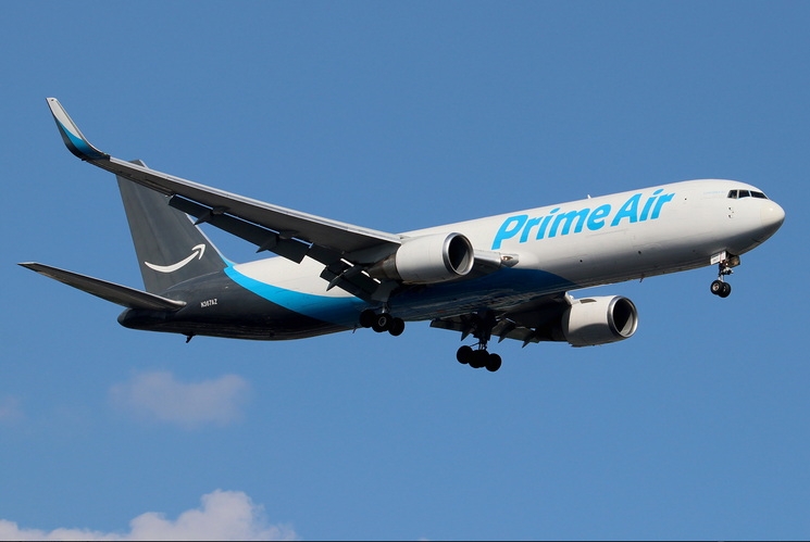 1:400 Amazon Prime Air B767 ...
