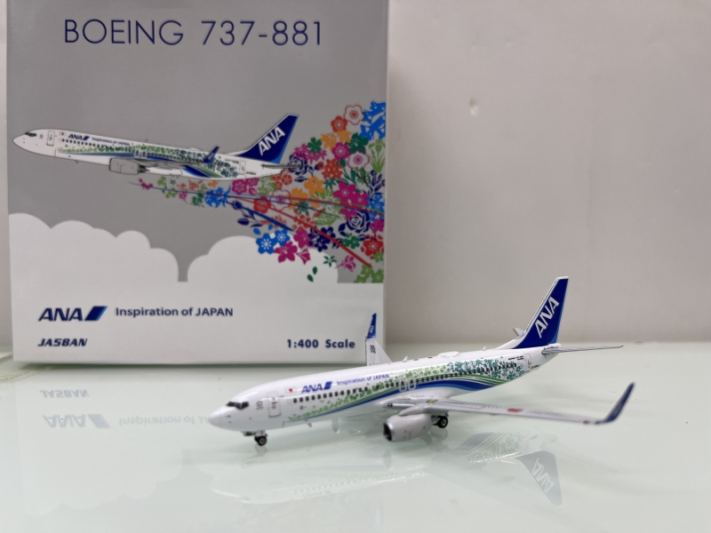 1:400 ANA B737-800