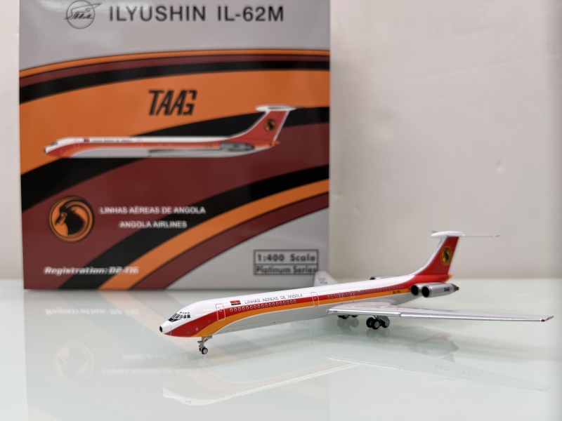 1:400 TAAG IL-62M