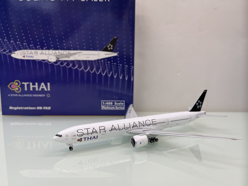 1:400 Thai Airways B777-300 ...