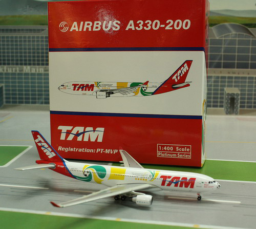 1:400 TAM A330-200