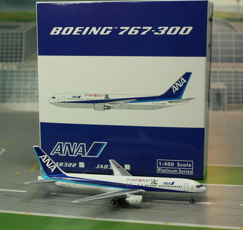 1:400 ANA B767-300