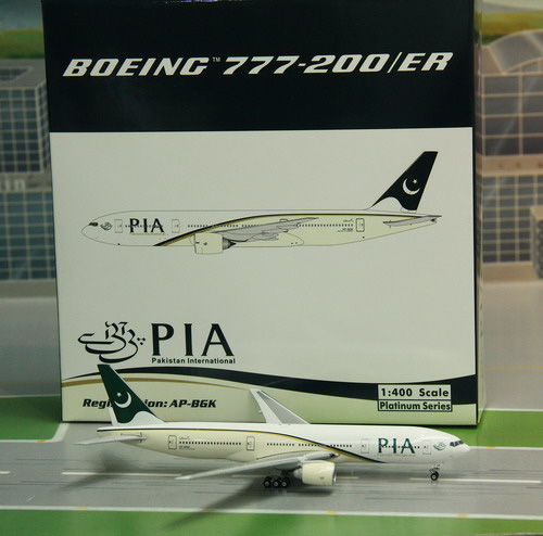 1:400 PIA B777-200ER