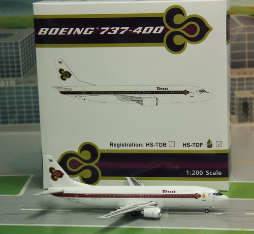 1:200 Thai B737-400