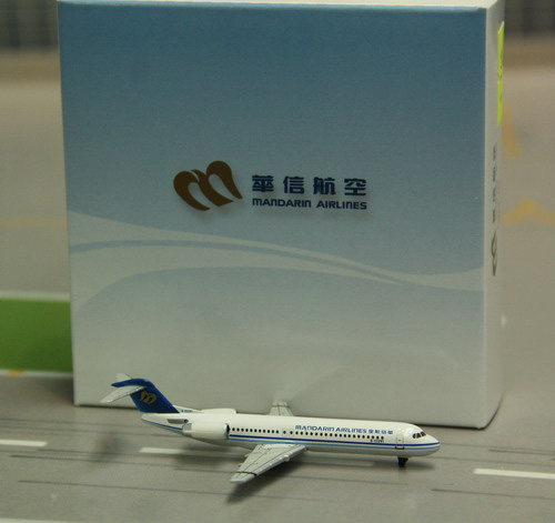 1:500 Mandarin Airlines Fok ...