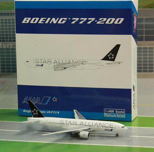 1:400 ANA B777-200
