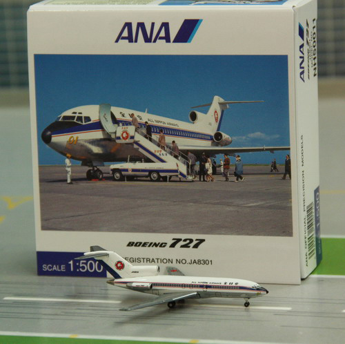1:500 ANA B727