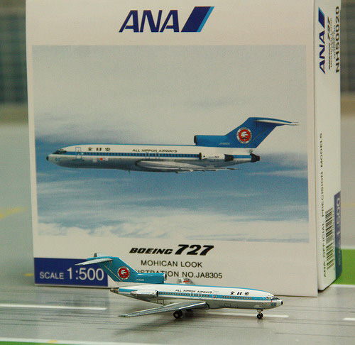 1:500 ANA B727