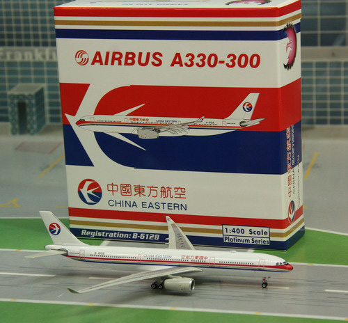 1:400 China Eastern A330-30 ...