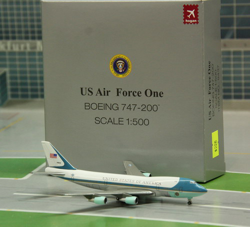 1:500 US Air Force One B747 ...