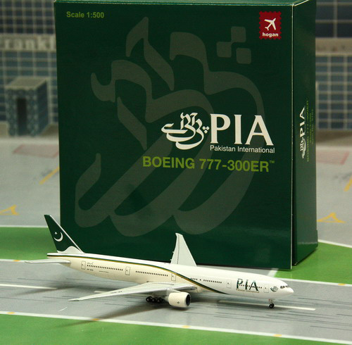 1:500 PIA B777-300ER