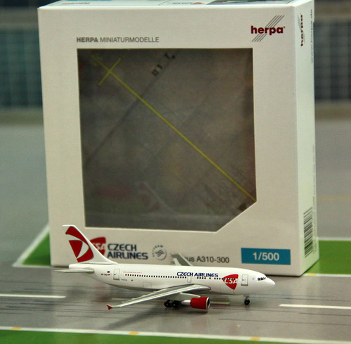 1:500 Czech Airlines A310-3 ...