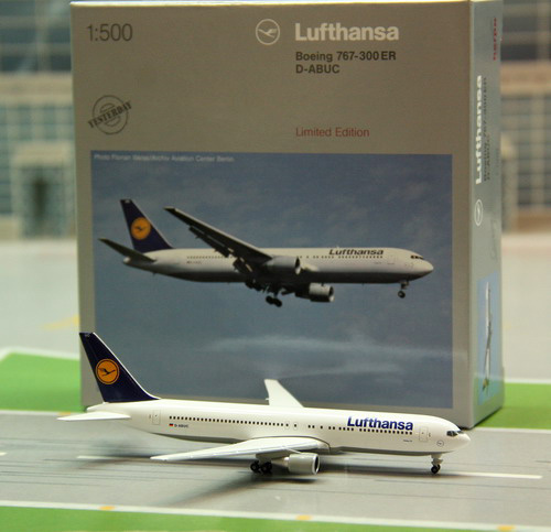 1:500 Lufthansa B767-300ER