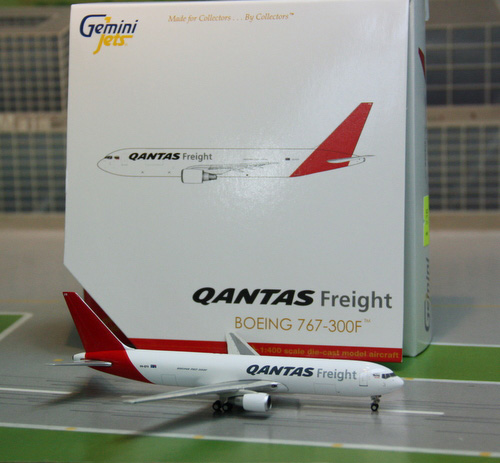 1:400 Qantas B767-300F