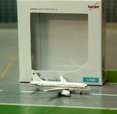 1:500 Luftwaffe A319