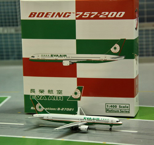 1:400 Eva Air B757-200