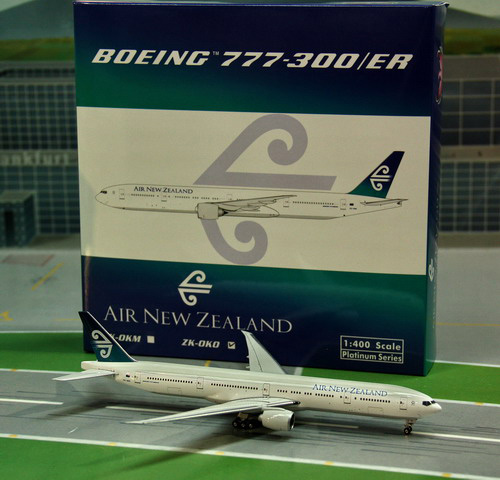 1:400 Air New Zealand B777- ...