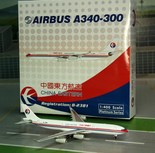1:400 China Eastern A340-30 ...