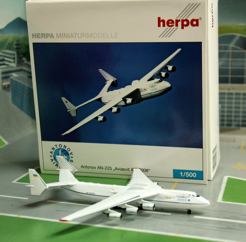1:500 Antonov Airlines AN-2 ...