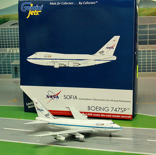 1:400 NASA B747SP