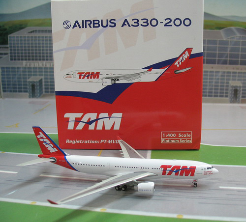 1:400 TAM A330-200