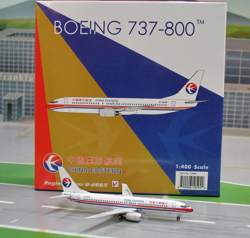 1:400 China Eastern B737-80 ...