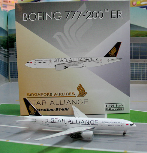 1:400 Singapore Airlines B7 ...