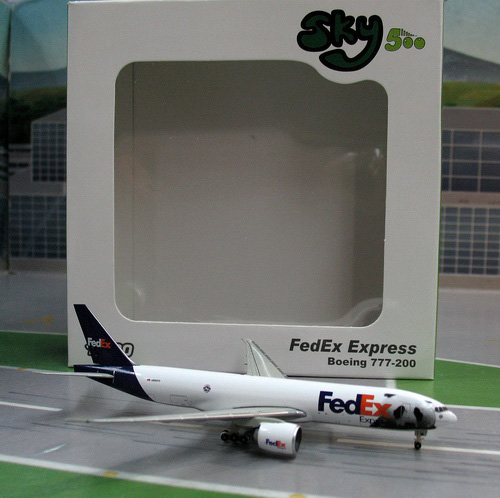 1:500 FedEx Express B777-20 ...