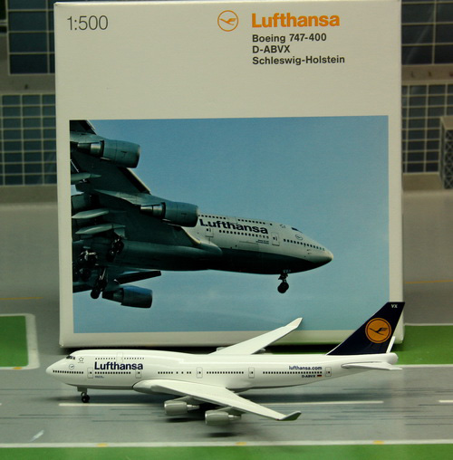 1:500 Lufthansa B747-400