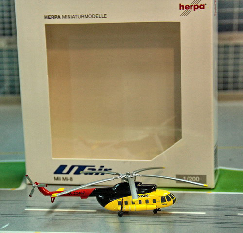 1:200 UT air Mil Mi-8