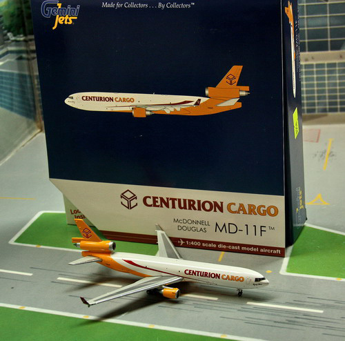 1:400 Centurion Cargo MD-11 ...