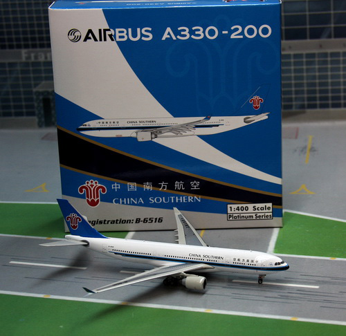 1:400 China Southern A330-2 ...