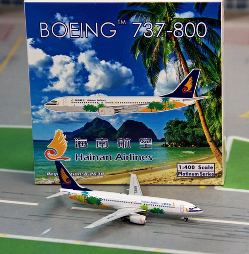 1:400 Hainan Airlines B737- ...