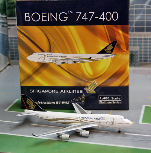 1:400 Singapore Airlines B7 ...