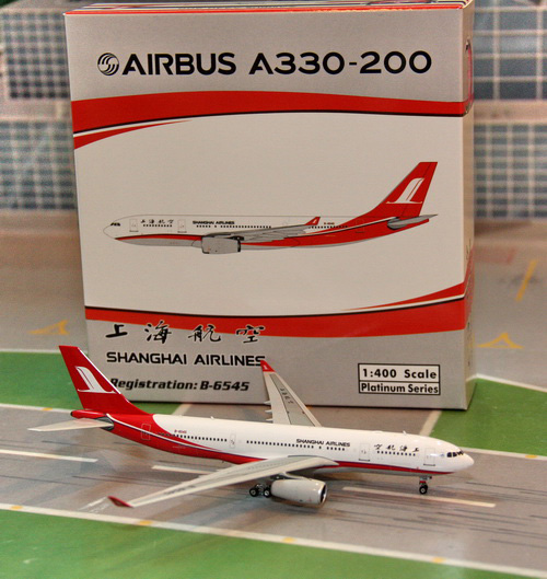 1:400 Shanghai Airlines A33 ...