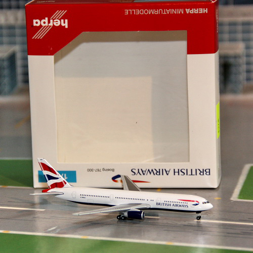 1:500 British Airways B767- ...