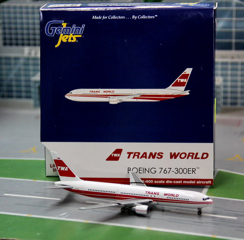 1:400 TWA B767-300ER