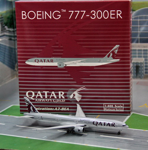 1:400 Qatar B777-300ER