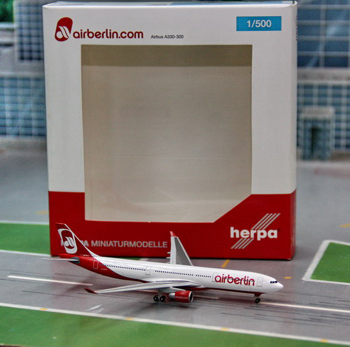 1:500 Air Berlin A330-300
