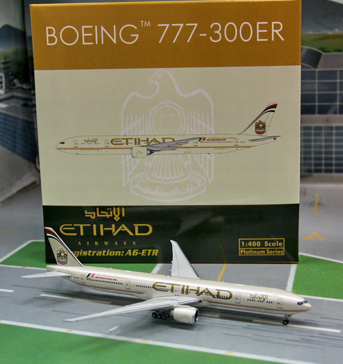 1:400 Etihad Airways B777-3 ...