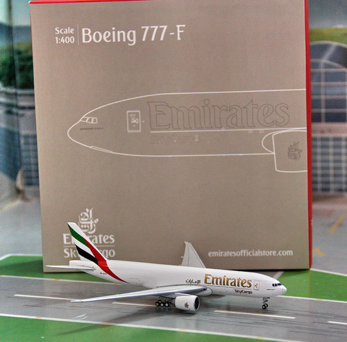 1:400 Emirates B777F