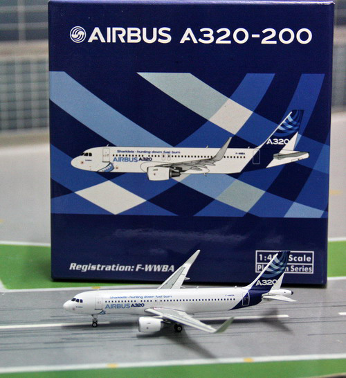 1:400 AirBus A320