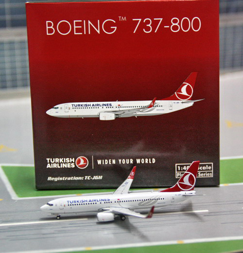1:400 Turkish Airlines B737 ...