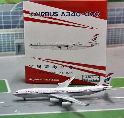1:400 China Southwest A340- ...