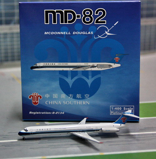 1:400 China Southern MD-82