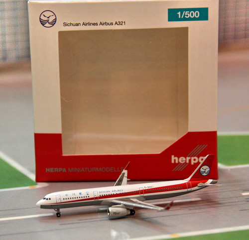 1:500 Si Chuan Airlines A32 ...