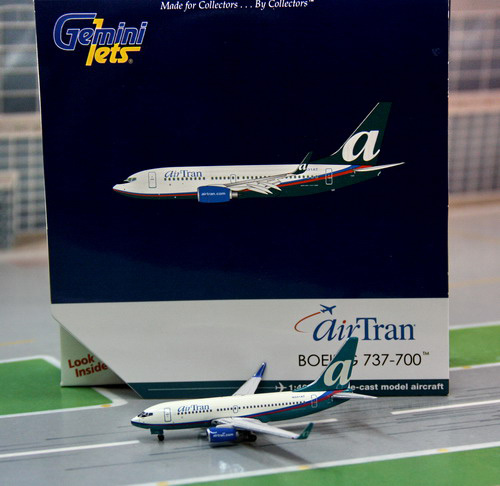 1:400 Air Tran B737-700
