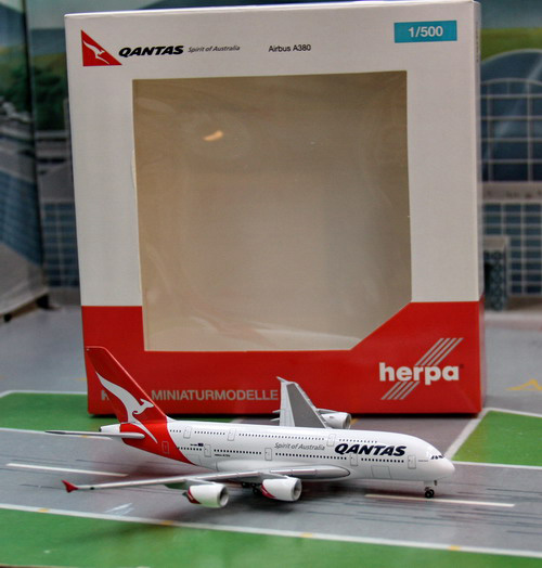 1:500 Qantas A380