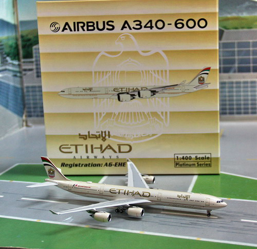 1:400 Etihad Airways A340-6 ...